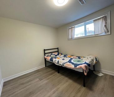 For Lease - 384 Maple Leaf Drive Unit# Bsmt, Toronto, Ontario - Photo 3