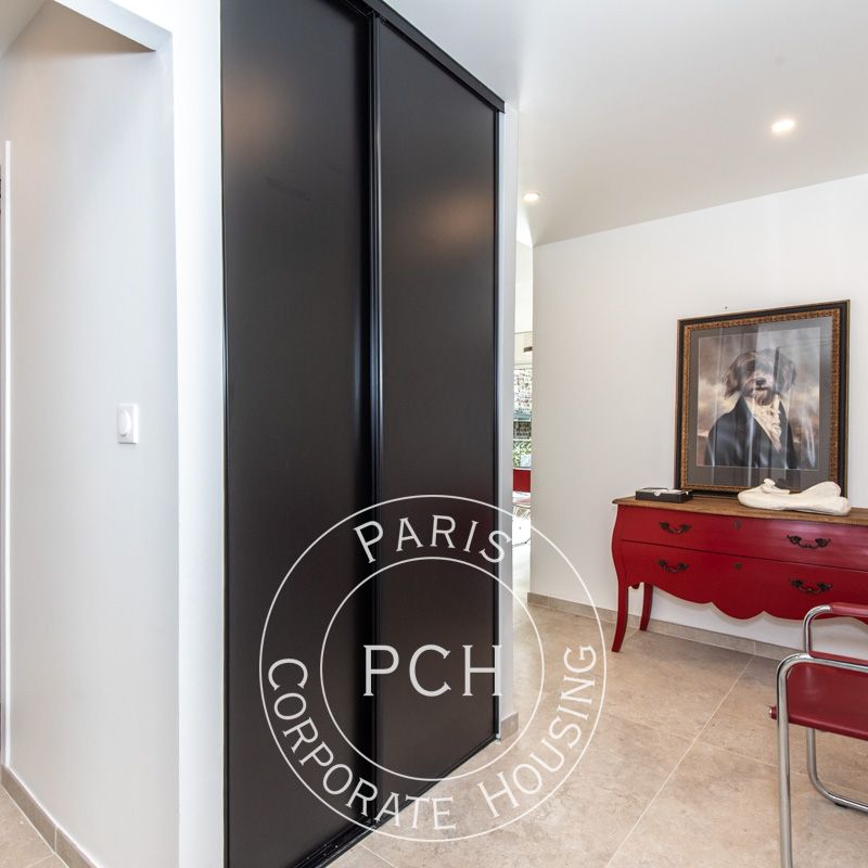 Rue de Vaugirard, - Photo 1