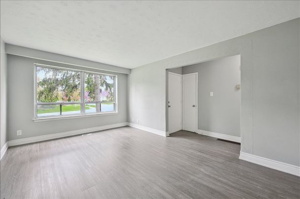 For Lease - 203 Nelson Street Unit# 1, Oakville, Ontario - Photo 1