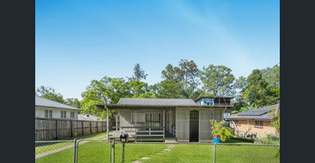 Neat 2-Bed Gem in Blackstone - Perfect for Easy Living! - Photo 5