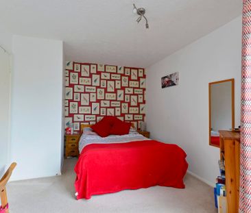 Charterhouse Road, Godalming, GU7 - Photo 4
