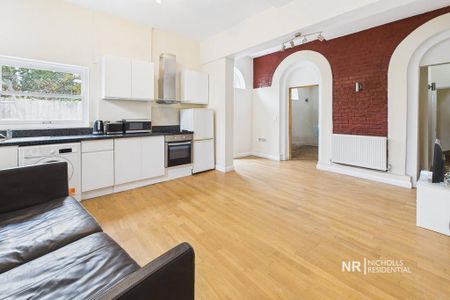 2 bedroom flat to rent - Photo 3