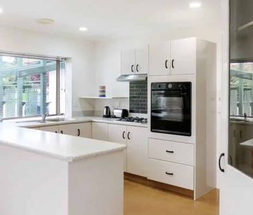 Located in Lynmore! - Photo 3