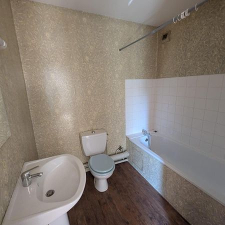 Location Appartement 1 pièce 35m² BUXEROLLES 86180 - Photo 3