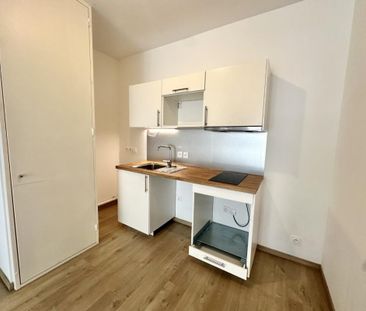 Location Appartement 3 pièces 66m² BORDEAUX 33800 - Photo 6