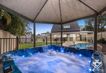 Stunning Family Home with Resort-Style Living at 11 Bonhill Court, Hillcrest - Photo 4