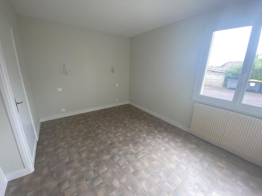 Location Appartement 3 pièces 54m² LE CREUSOT 71200 - Photo 1