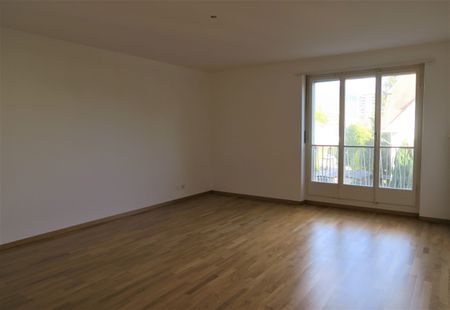Appartement de 3,5 pièces au 2ème étage avec ascenseur - Photo 2