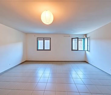 Location Appartement 1 pièce 37m² - Photo 4