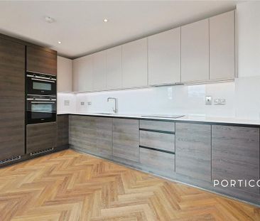 3 bedroom flat to rent - Photo 4