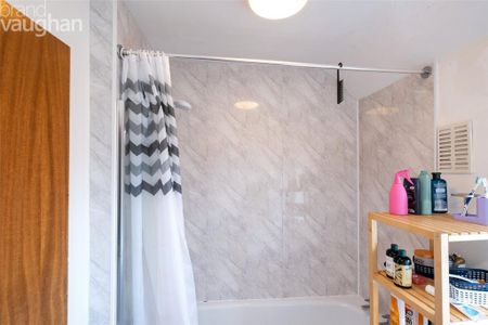 4 bedroom terraced house to rent - Photo 5