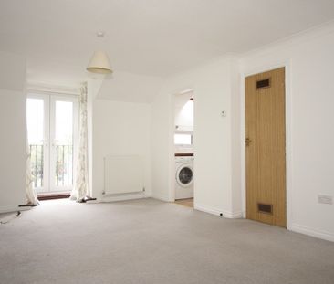 Midhope Road, Woking - Photo 2