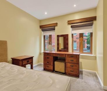 2 Apartment, Chancellors Court, 55-57 Malone Road, Belfast, BT9 6SA - Photo 4