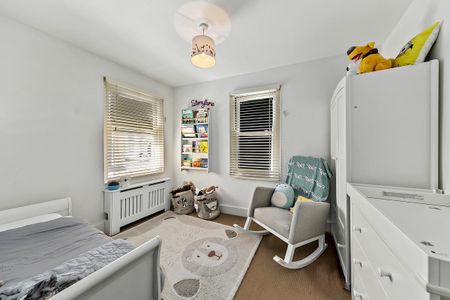 2 bedroom house in East Sheen - Photo 5