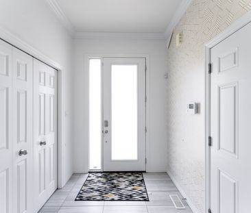 For Lease - 301 Freure Drive, Cambridge, Ontario - Photo 2