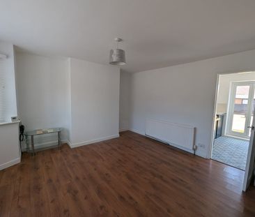 2 Bed Semi-Detached House, Hopefield Avenue, S12 - Photo 2