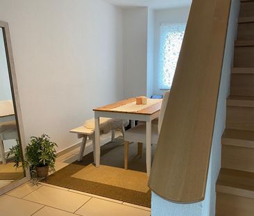 Exklusive 3.5-Zi.-Maisonettewohnung mit Liftzugang und eigenem Vorraum - Foto 2