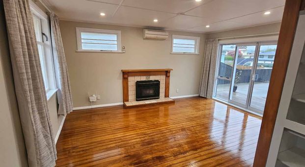 Charming Family Home - Photo 1