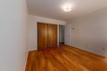 Oak Hill One Apartments - Photo 4