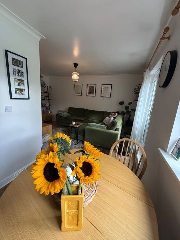 2 Bed Flat, Burley, LS4 - Photo 4