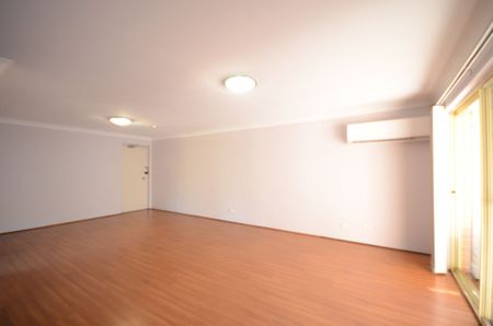 3 Bedroom Unit in Quiet Location&excl;&excl; - Photo 2