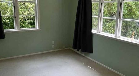 Charming 3BR Home in Fairfield! - Photo 3