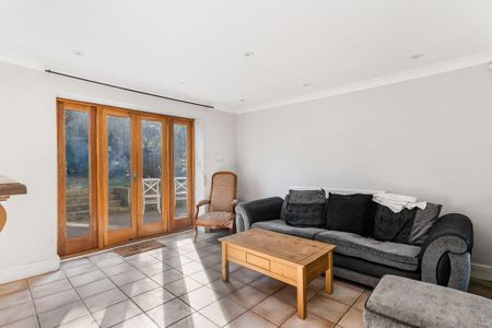 4 bedroom terraced house to rent - Photo 3