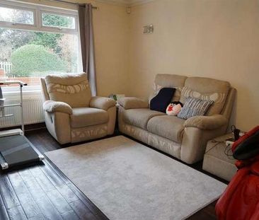 Albert Avenue, Idle, BD10 - Photo 4