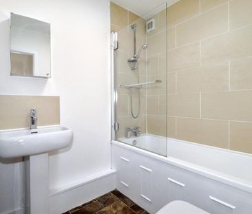 Molesey Road, Hersham Village - Photo 3