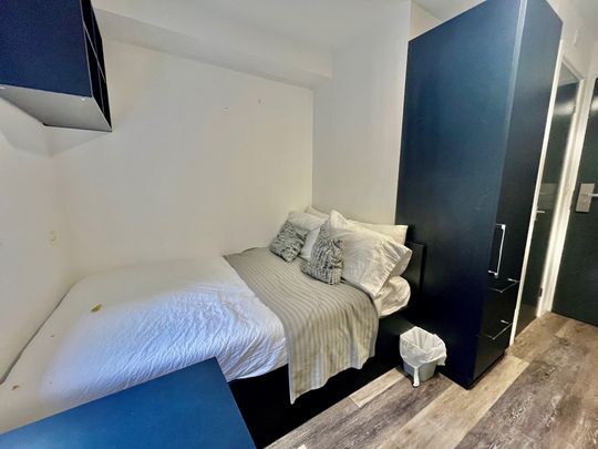 St. Marks Street, Leeds - Photo 1