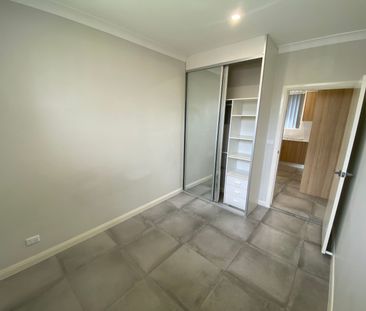 IN THE HEART OF SMITHFIELD! - Photo 1