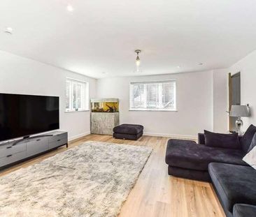 Primula Road, Bordon, Hampshire, GU35 - Photo 3