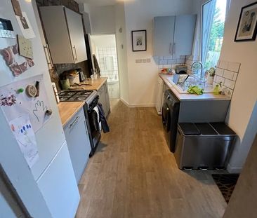Room in a Shared House, High Street, BS15 - Photo 4