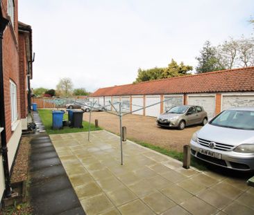 Patricia Road, Norwich - Photo 2