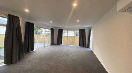 Newly built 2 Bedroom 2 Bathroom - Photo 2