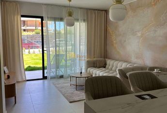 LONG TERM-BEAUTIFUL APARTMENT FOR RENT IN LUXURY URBANIZATION, FUENGIROLA.