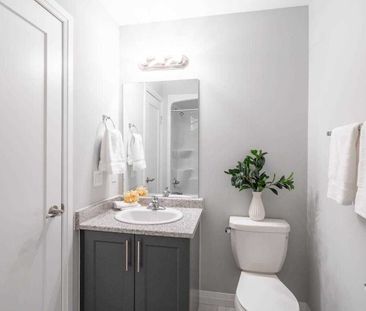 For Lease - 72 Laguna Village Crescent, Hamilton, Ontario - Photo 4