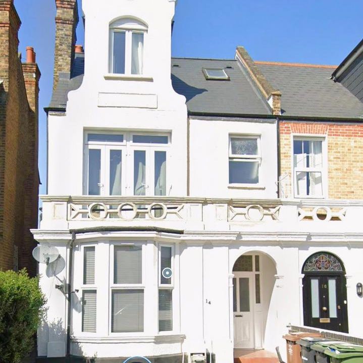 4 bedroom house of multiple occupation to rent - Photo 2