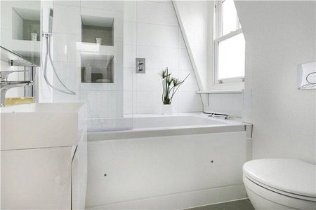 2 bedroom flat in London - Photo 5