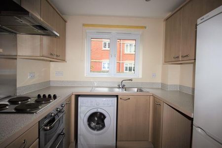 2 bedroom apartment to rent - Photo 3