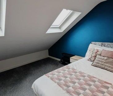 1 bedroom in a house share to rent - Photo 4