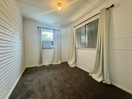 Three bedroom, family home - Photo 4