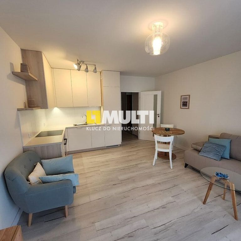 Wynajmę kawalerkę z balkonem i miejscem postojowym - Zdjęcie 1