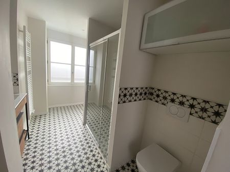 A LOUER - Type 1 bis RECENT ET DE STANDING de 35.2 m² - Photo 2