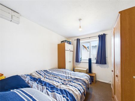 Dale Close, Stanway, Colchester, Essex, CO3 0FU - Photo 3