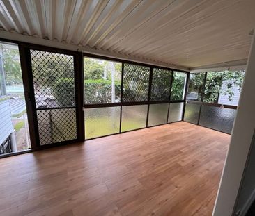 HIGHSET HOME IN THE HEART OF GRACEVILLE - Photo 3