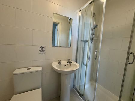 Ramshill Road, Scarborough - Photo 5