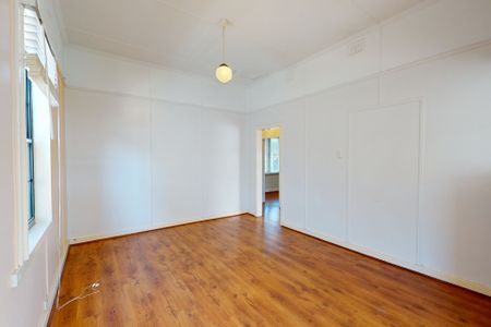 21 Tarin Street, Mayfield East NSW 2304 - Photo 2