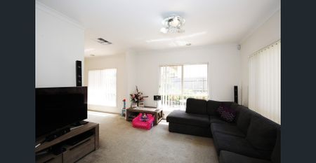 Tranquil Home that is Minutes Away from Everything! - Photo 3