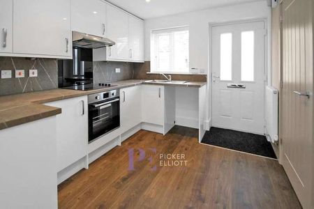 Bosworth Close, Hinckley, LE10 - Photo 5